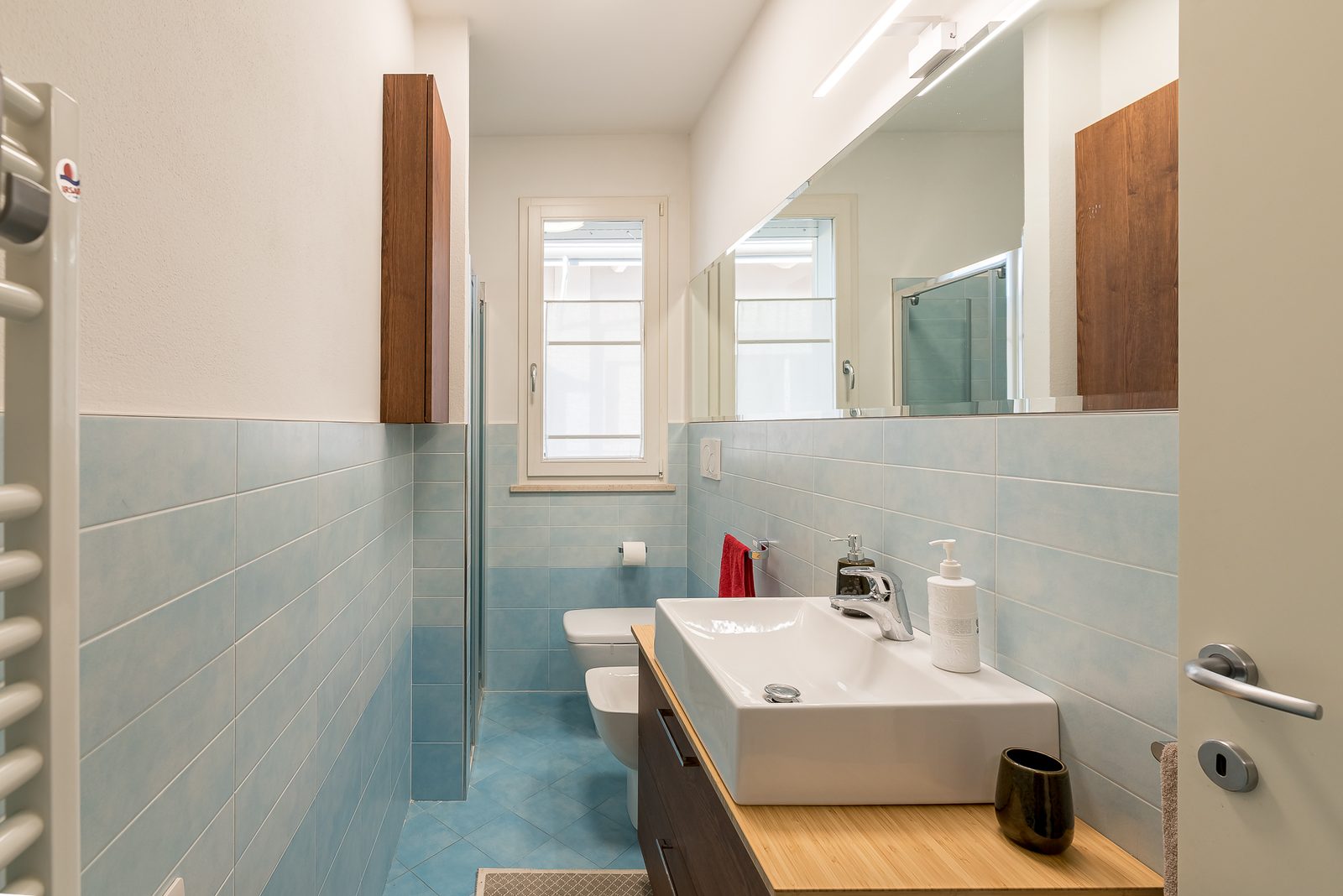 Viale Tevere — secondo bagno dell'appartamento in gestione a Riccione | HPS Immobiliare